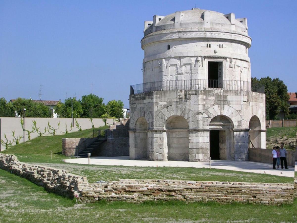 Villetta Maiori Lido delle Nazioni Luaran gambar